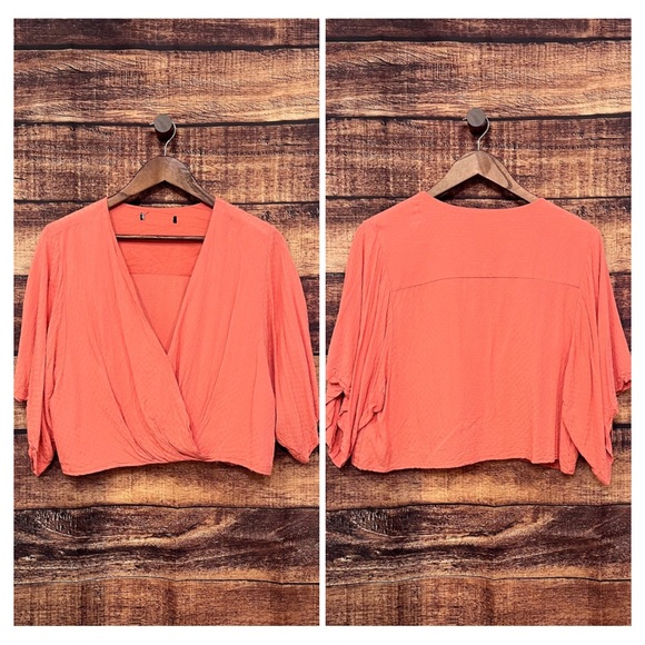 Forever 21 Coral V-neck Wrap Cropped flouncy short Sleeve Blouse Size XL - Picture 2 of 6